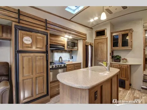 2018 Keystone Laredo 298SRL RV Photo 3