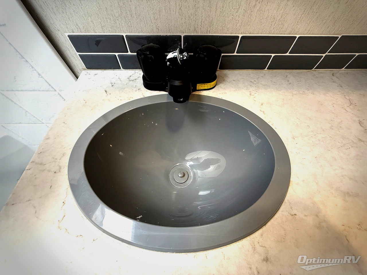 2023 Forest River Cherokee Grey Wolf 20RDSE Photo 9