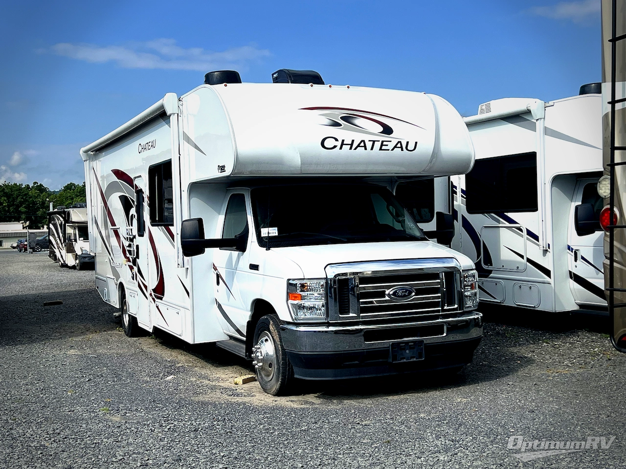 2023 Thor Chateau 27R Photo 1