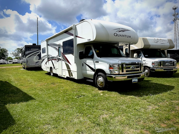 2020 Thor Quantum SE SE31 Ford RV Photo 1