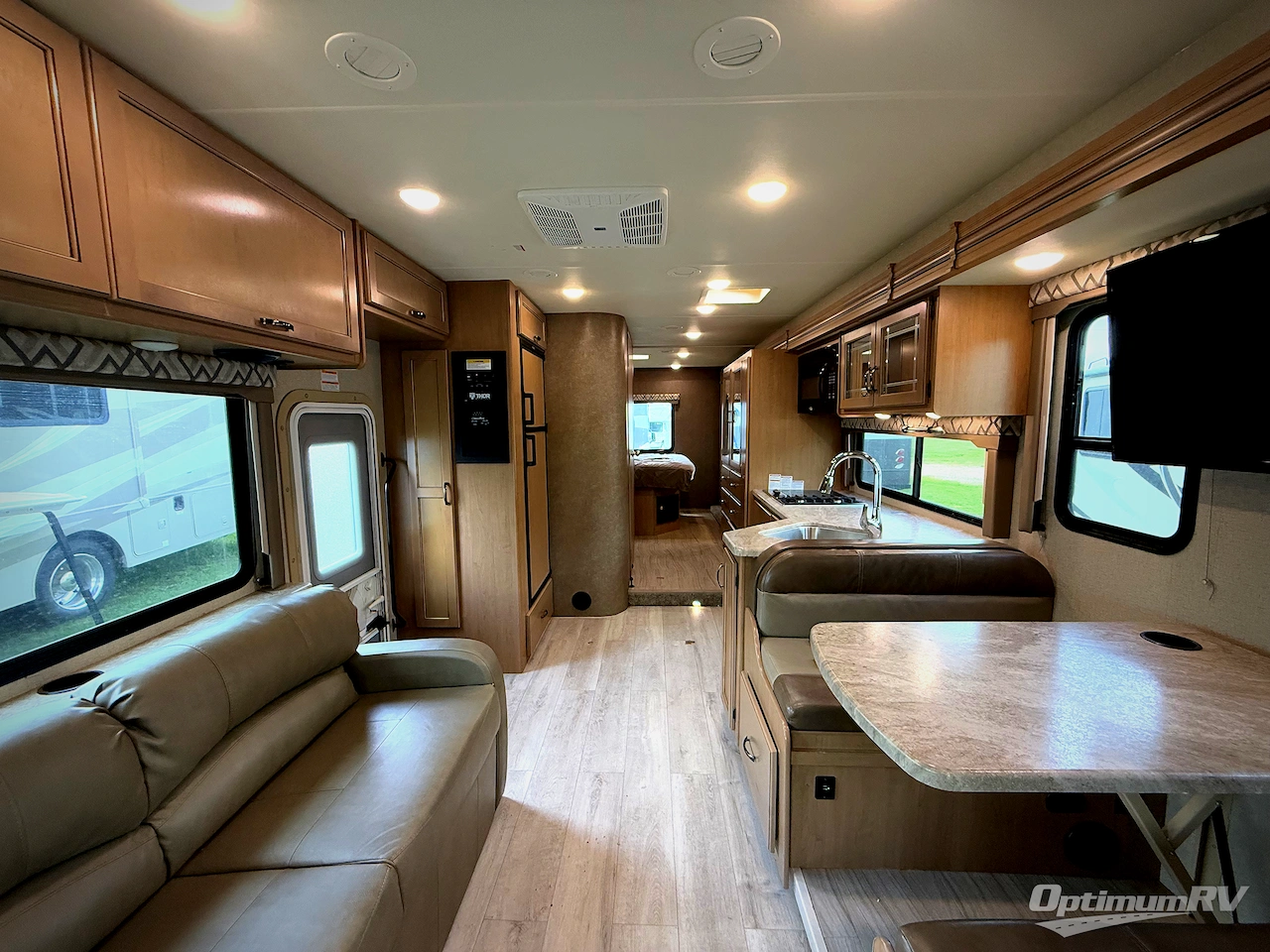 2020 Thor Quantum SE SE31 Ford Photo 4