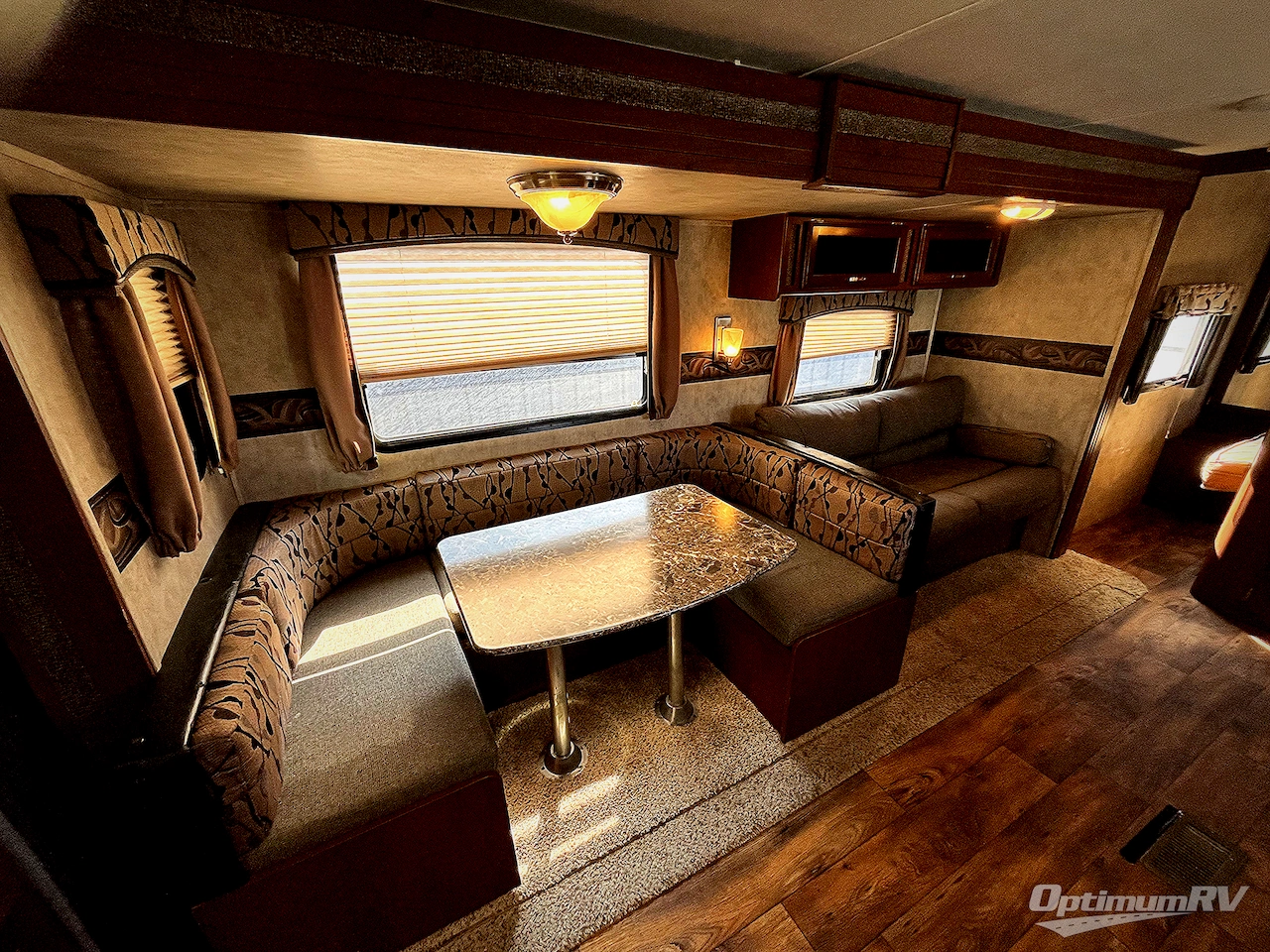 2015 Keystone Passport 2810BH Grand Touring Photo 8