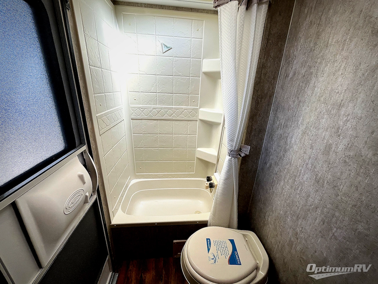 2015 Keystone Passport 2810BH Grand Touring Photo 14