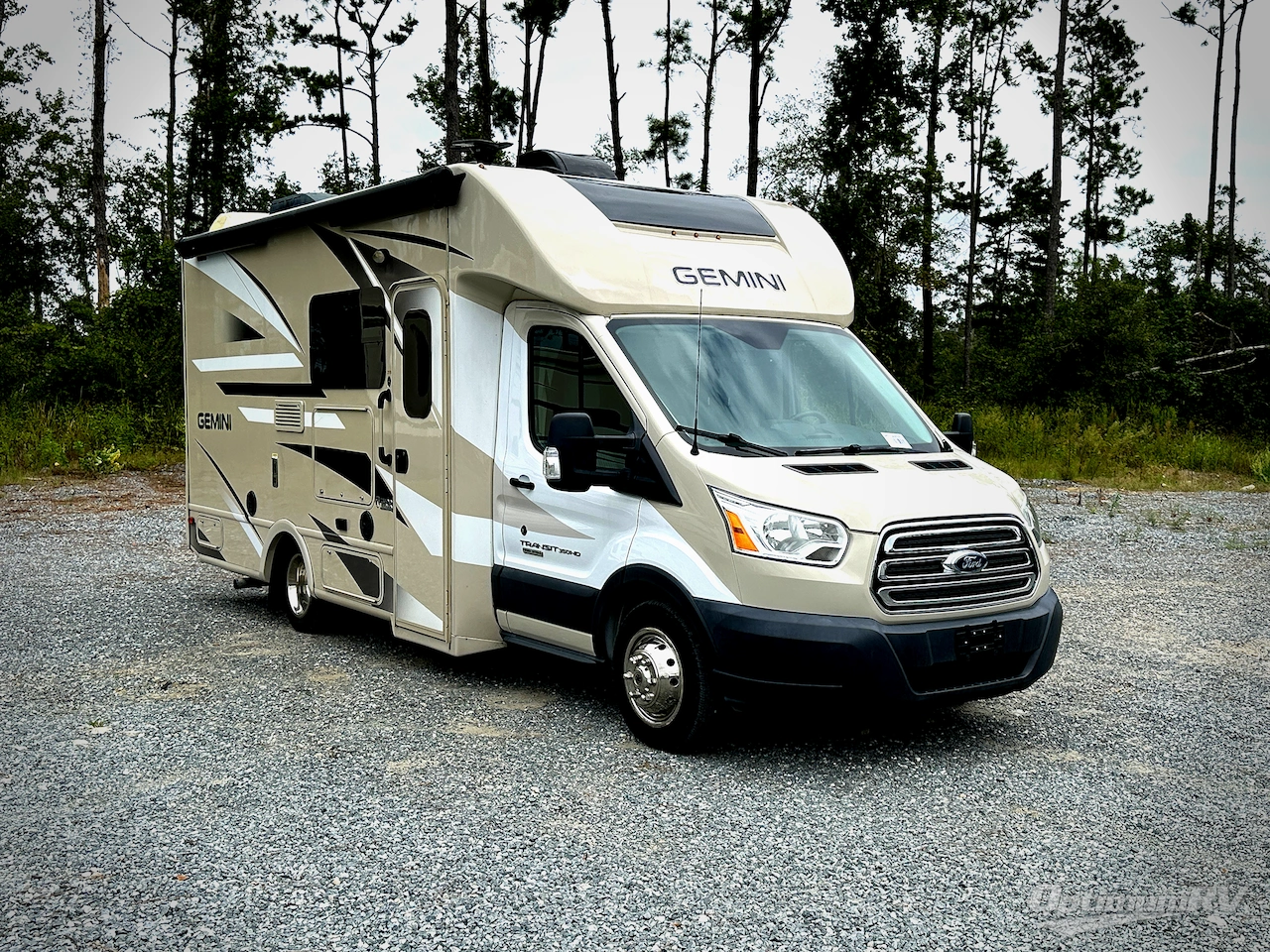 2017 Thor Gemini 23TB Photo 1