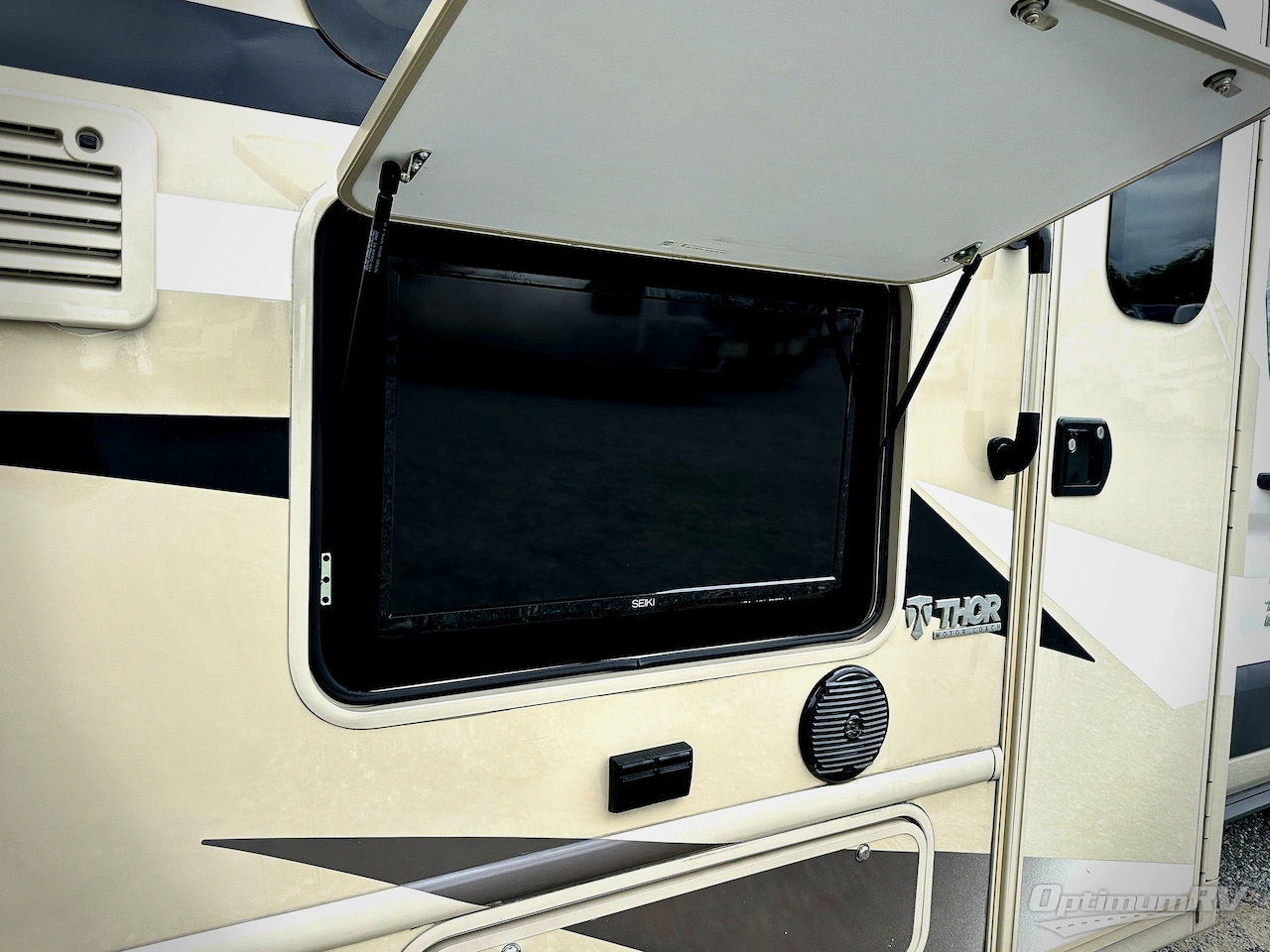 2017 Thor Gemini 23TB Photo 17