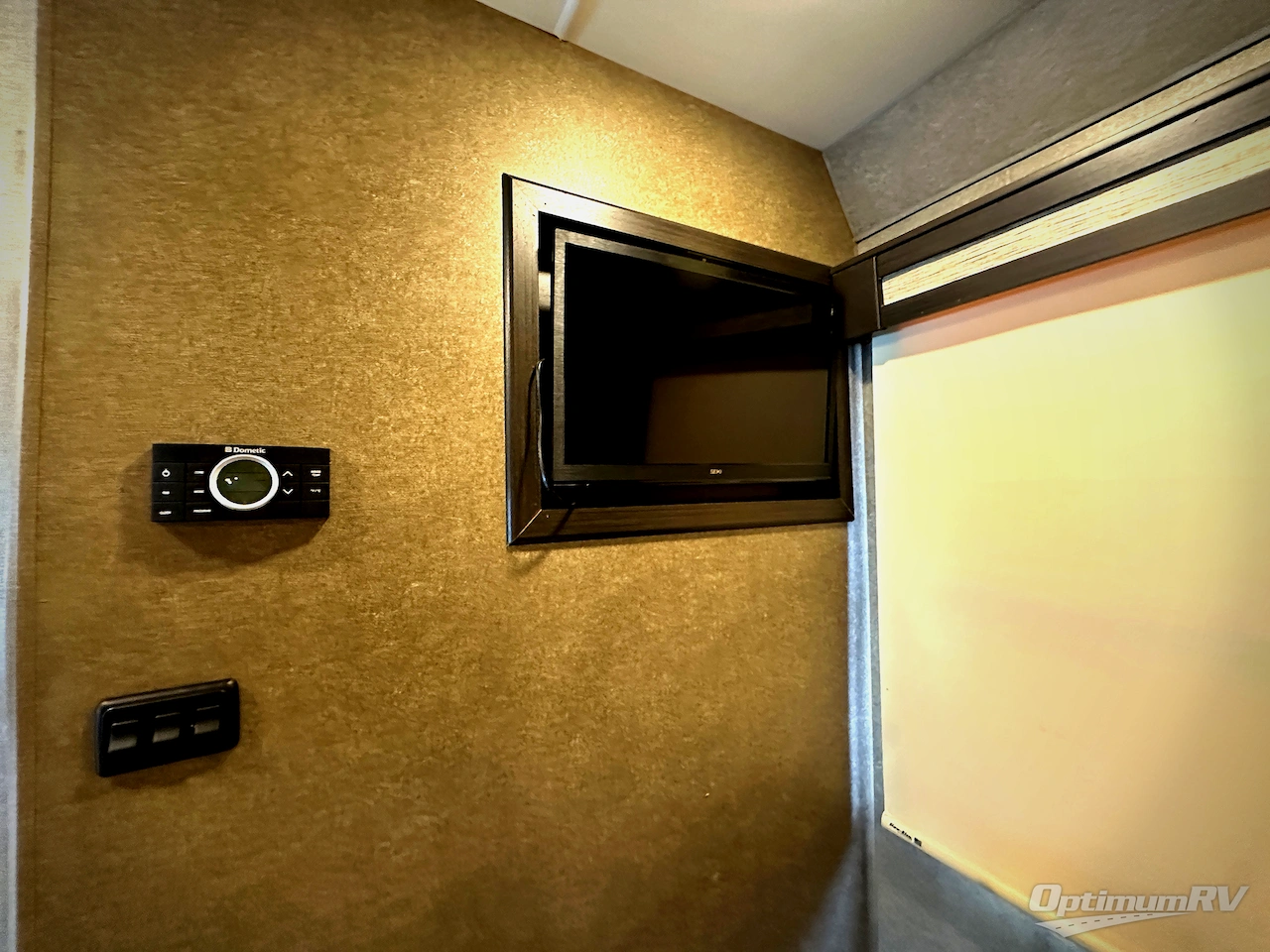 2017 Thor Gemini 23TB Photo 14