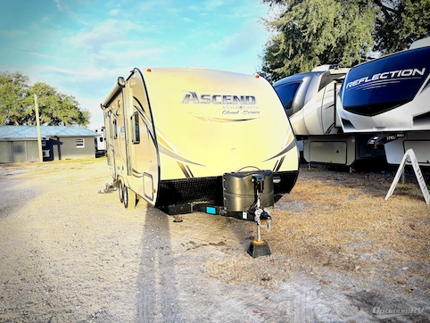 Used 2016 EverGreen RV Ascend Cloud Series C183RB Featured Photo