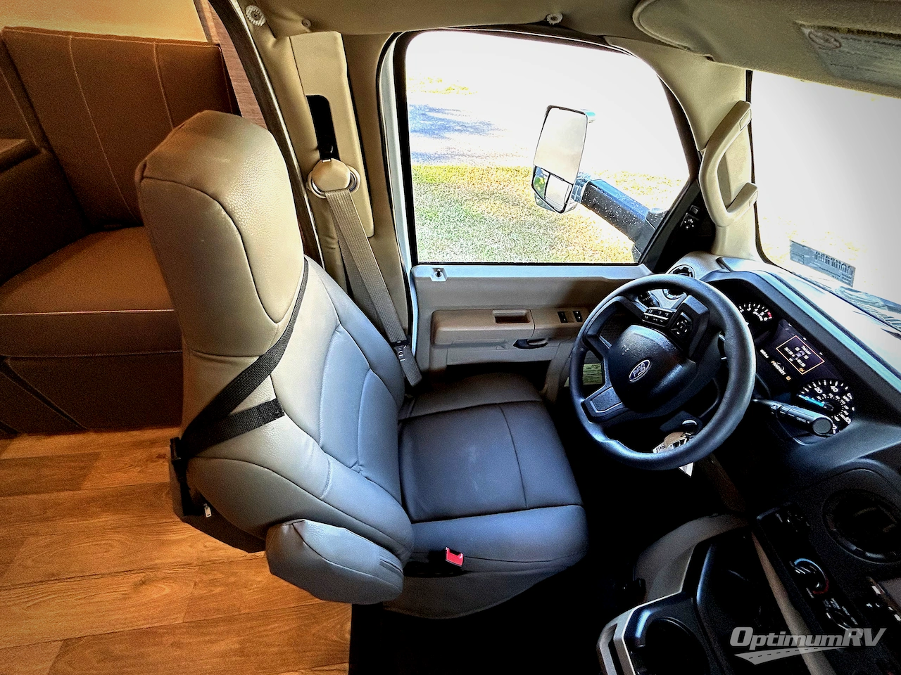 2025 Winnebago Spirit 31K Photo 7