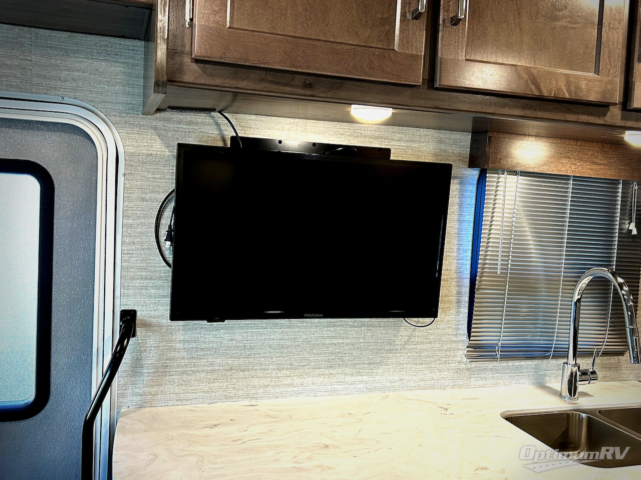 2025 Winnebago Spirit 31K Photo 13