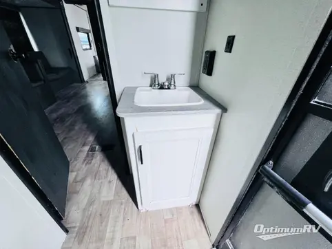 2022 Keystone Hideout 272BH RV Photo 4