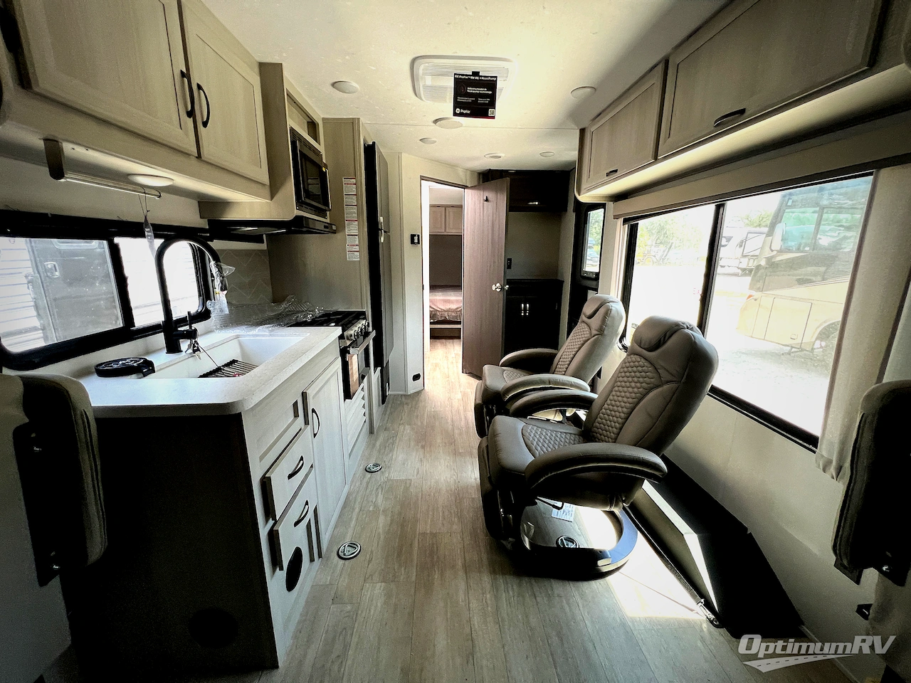 2027 Coachmen Catalina Trail Blazer 26TH Photo 5