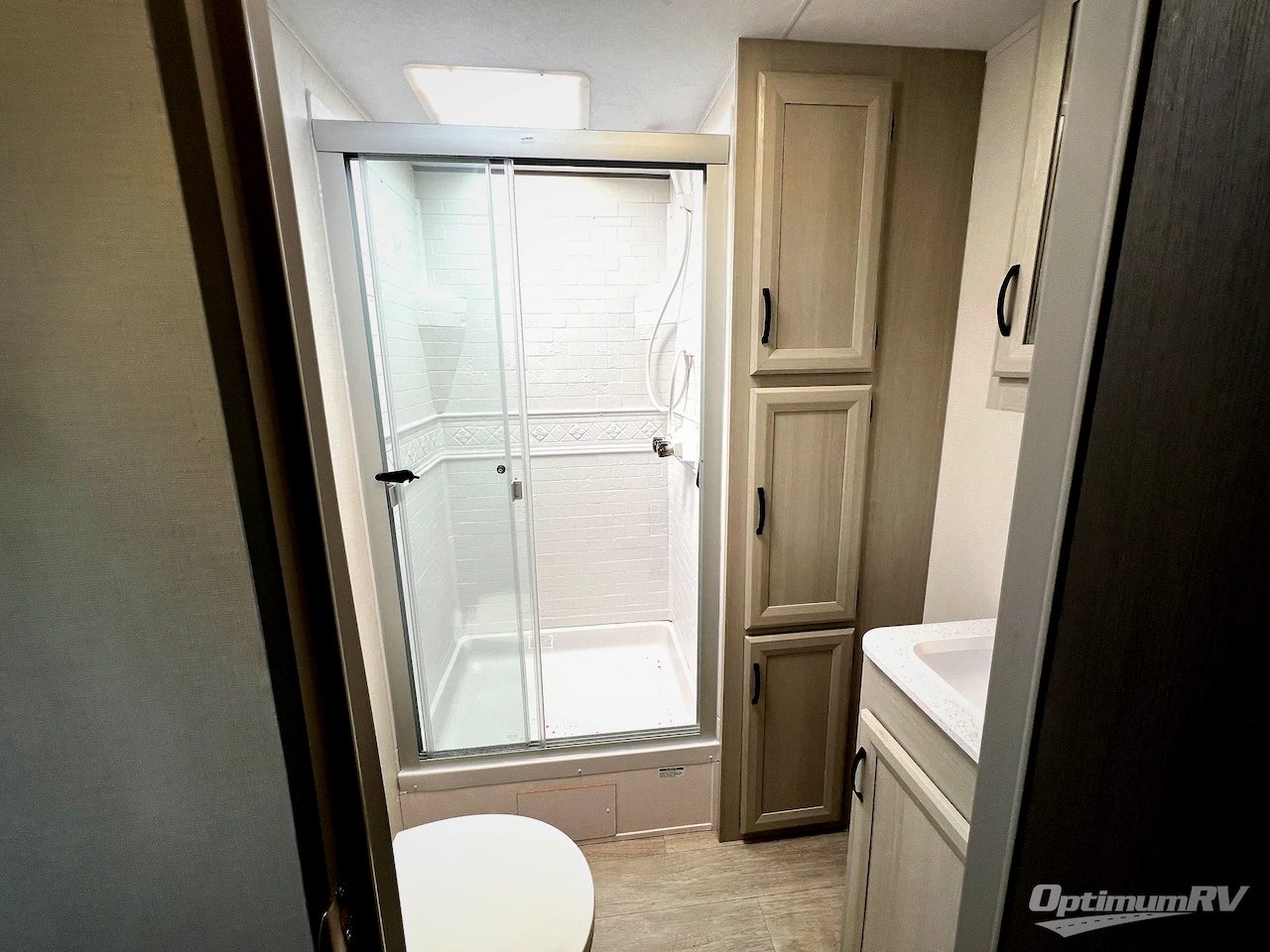 2027 Coachmen Catalina Legacy Edition 283RKS Photo 17