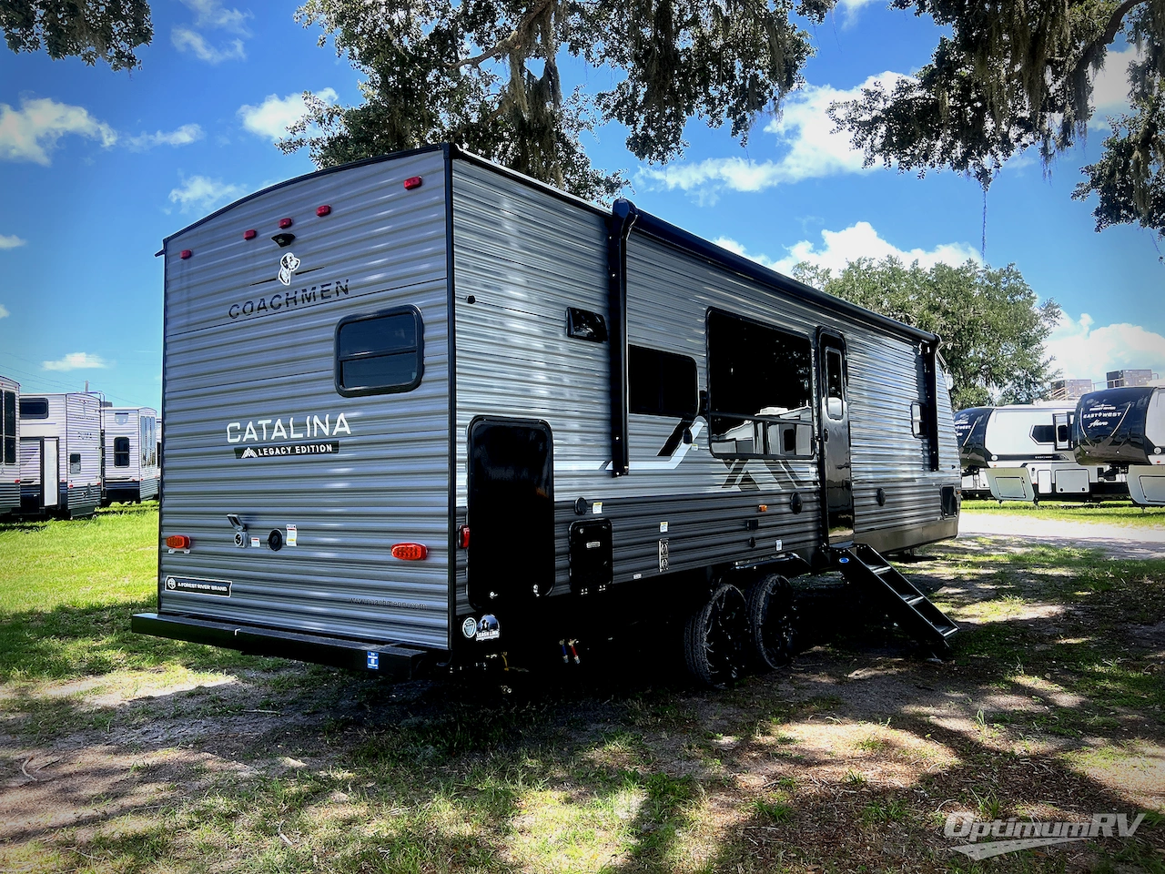 2027 Coachmen Catalina Legacy Edition 283RKS Photo 3