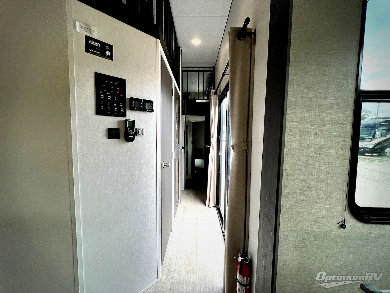 2027 Coachmen Catalina Destination Series 43CONDO Photo 15