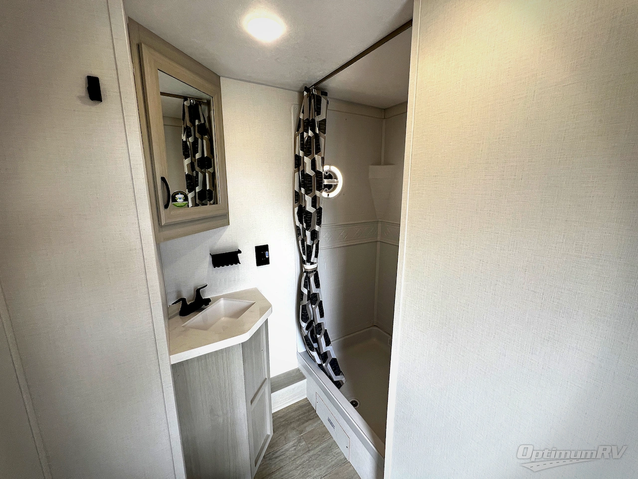 2027 Coachmen Catalina Destination Series 43CONDO Photo 17