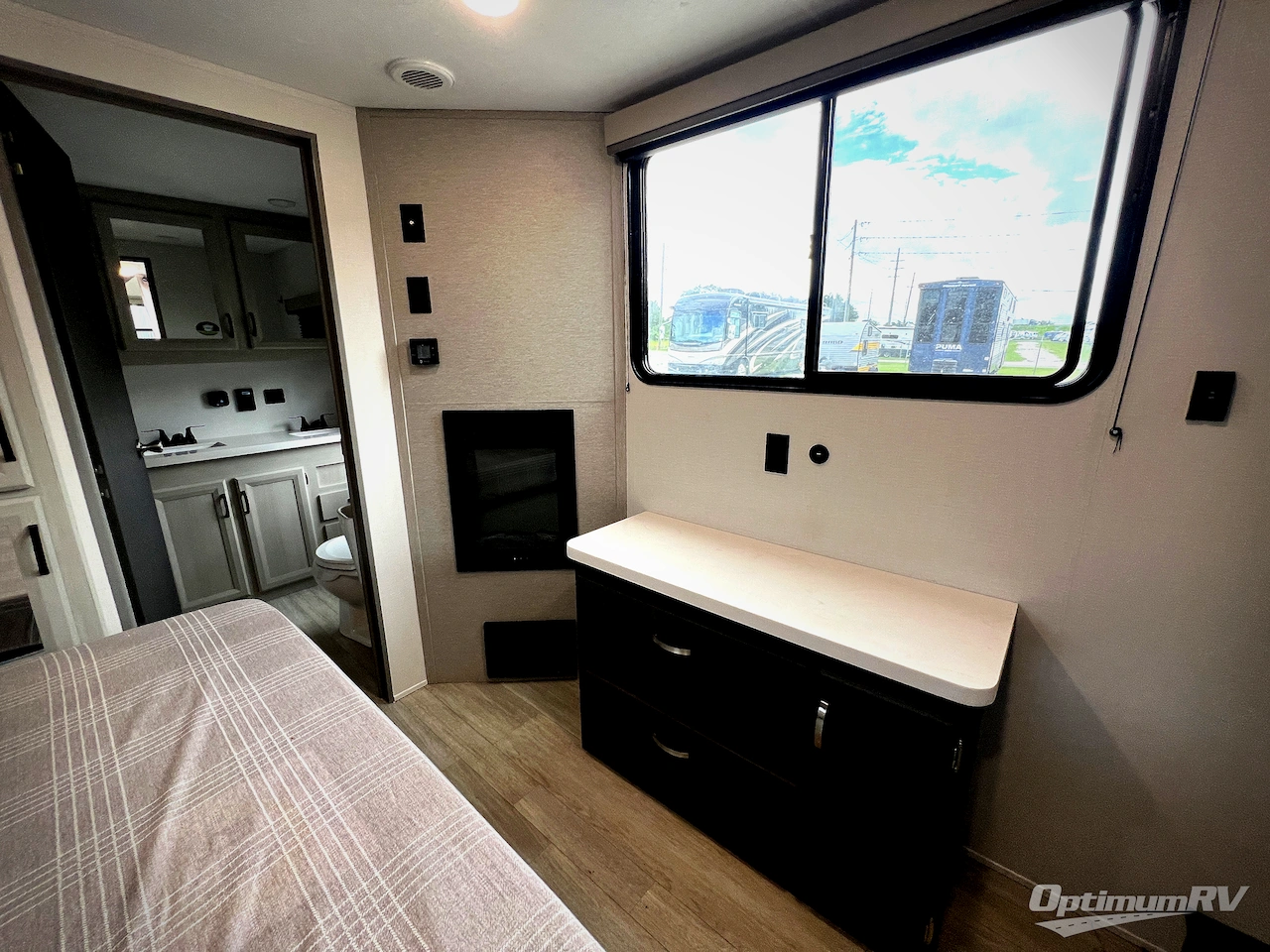 2027 Coachmen Catalina Destination Series 43CONDO Photo 23