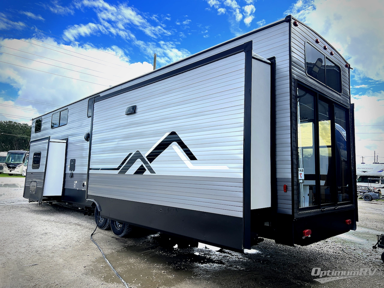 2027 Coachmen Catalina Destination Series 43CONDO Photo 2