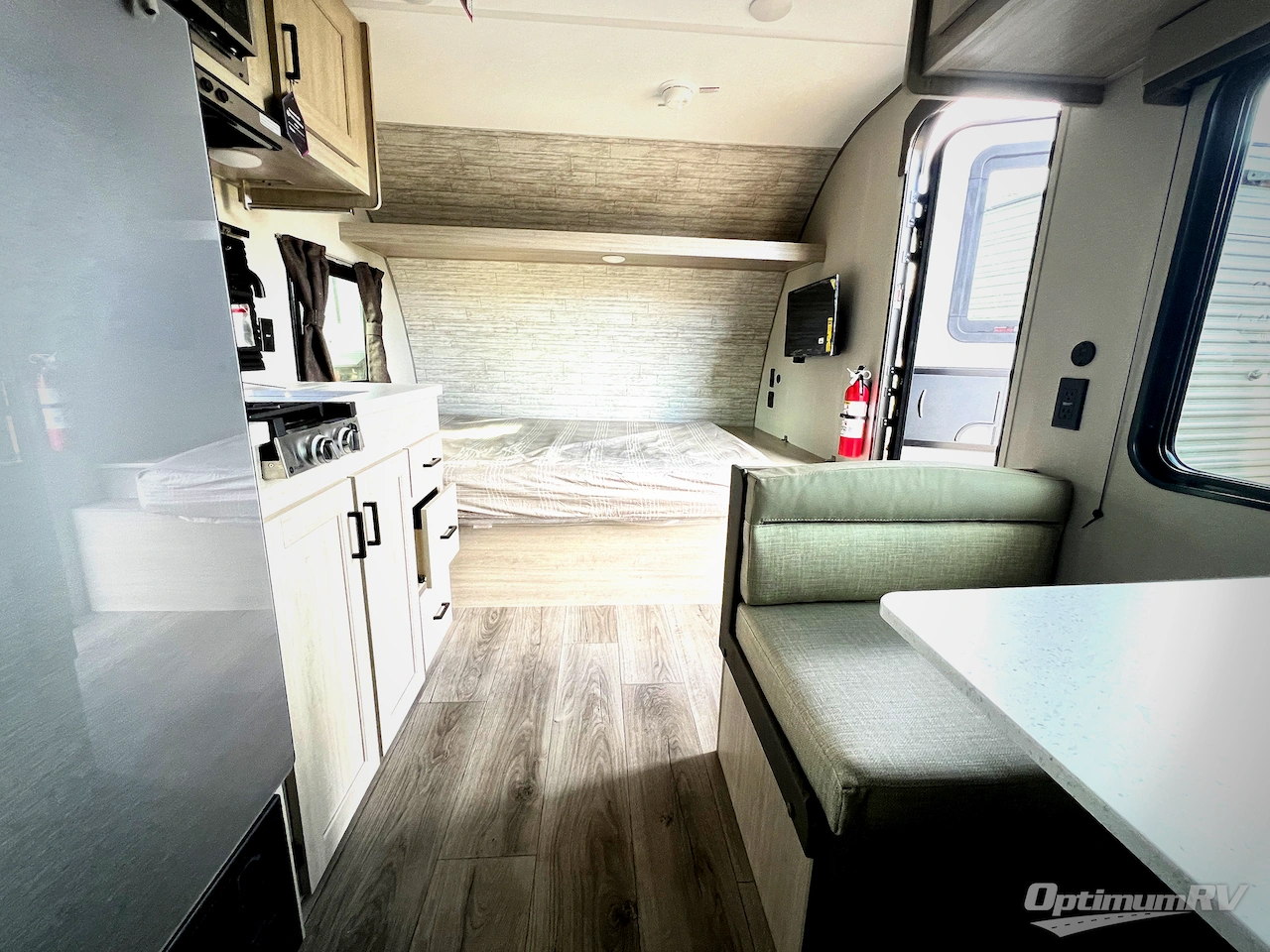 2026 Coachmen Catalina Summit Series 7 154RBX Photo 5