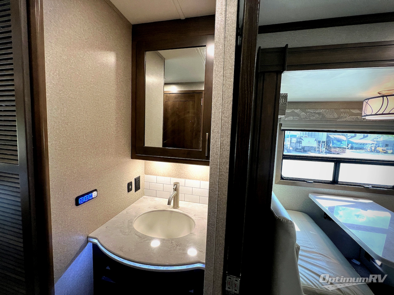 2022 Dynamax FORCE HD 34KD HD Photo 23