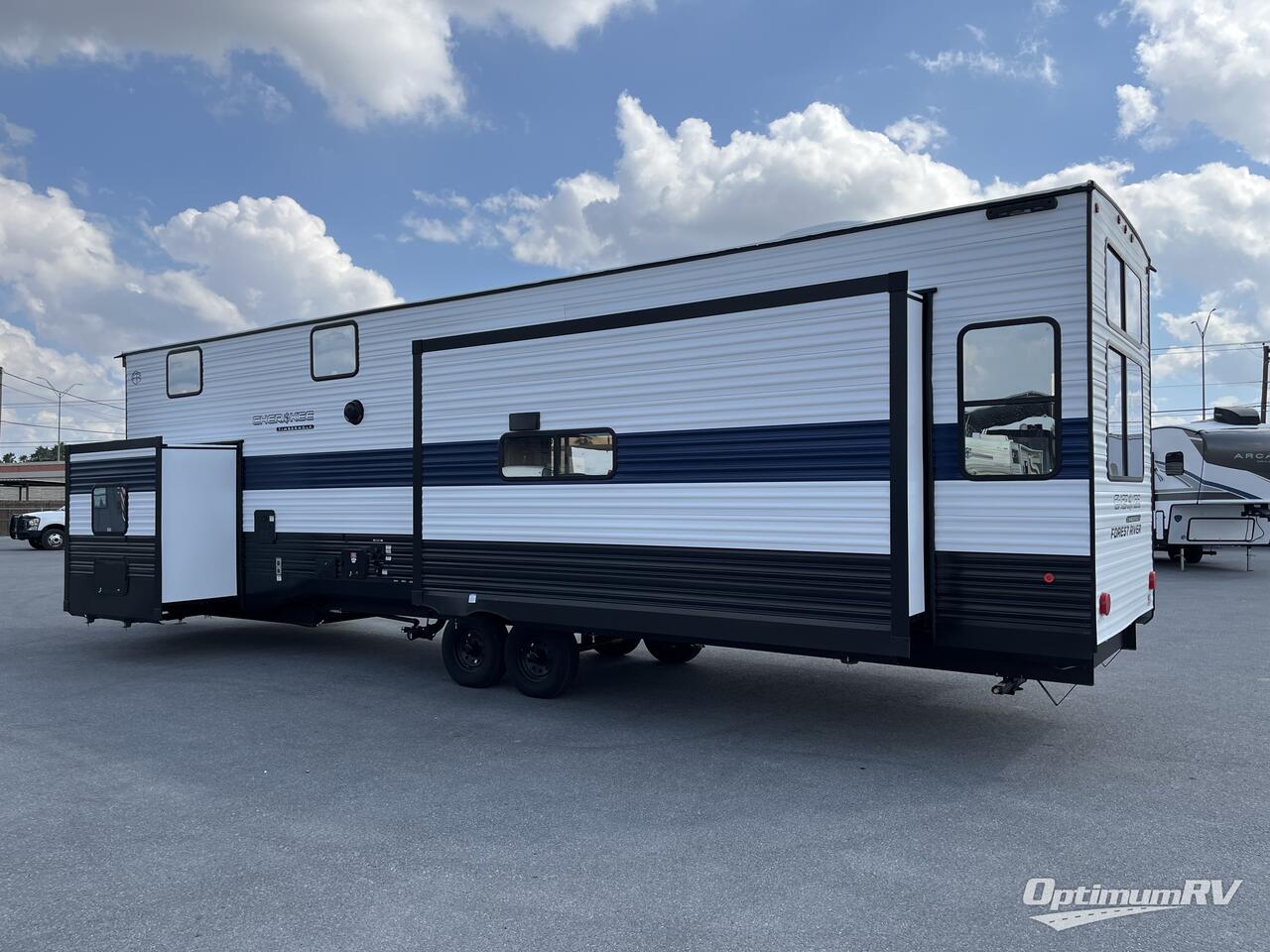 2025 Forest River Cherokee Timberwolf 39DL Photo 3