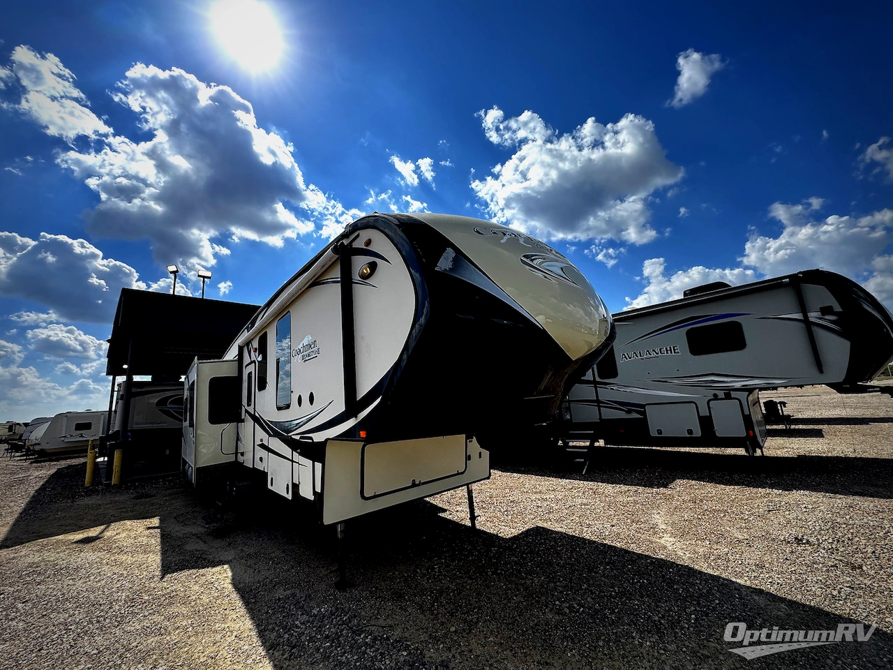 2014 Coachmen Brookstone 325RL Photo 1