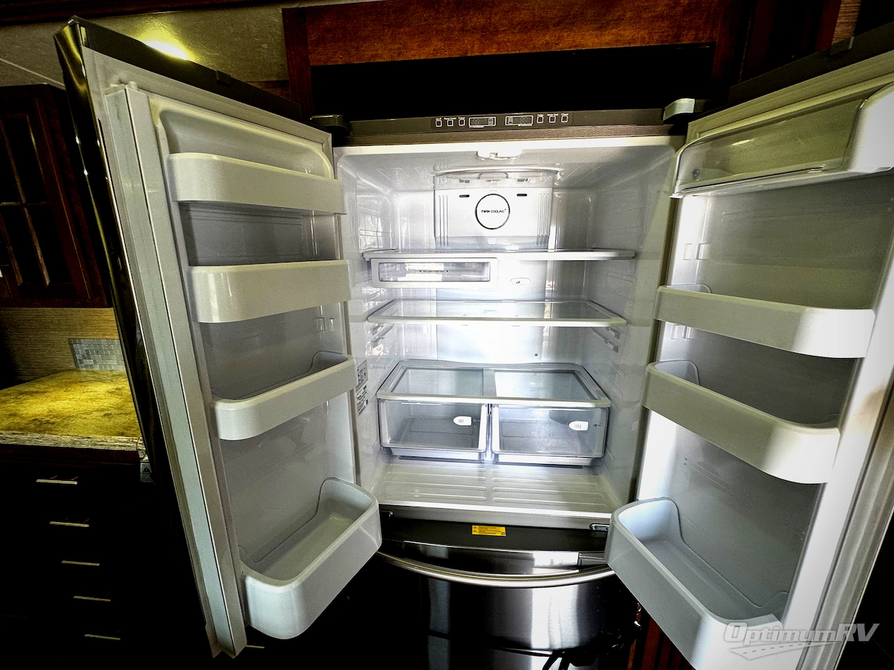 2014 Coachmen Brookstone 325RL Photo 9