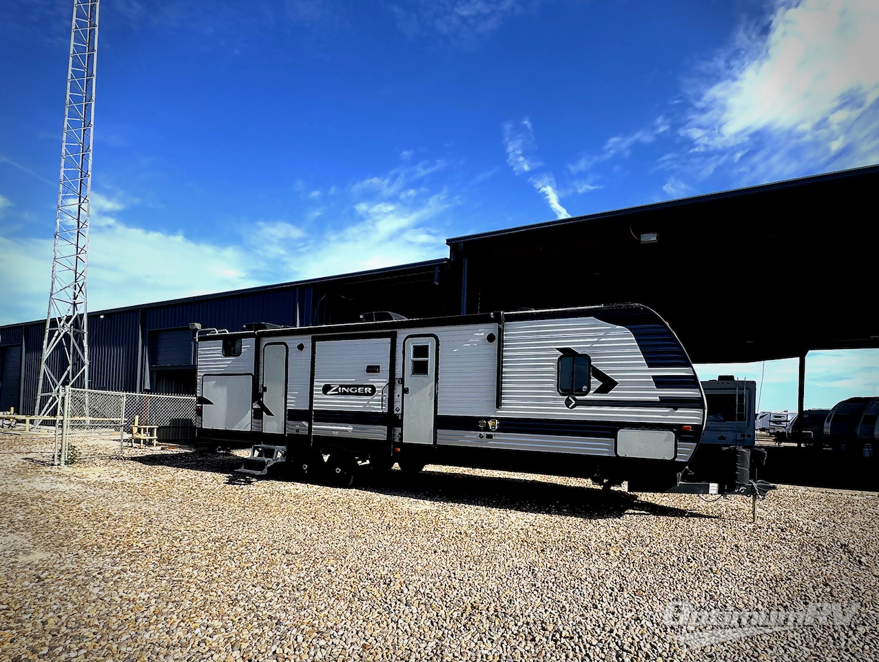 2021 CrossRoads Zinger ZR331BH Photo 1