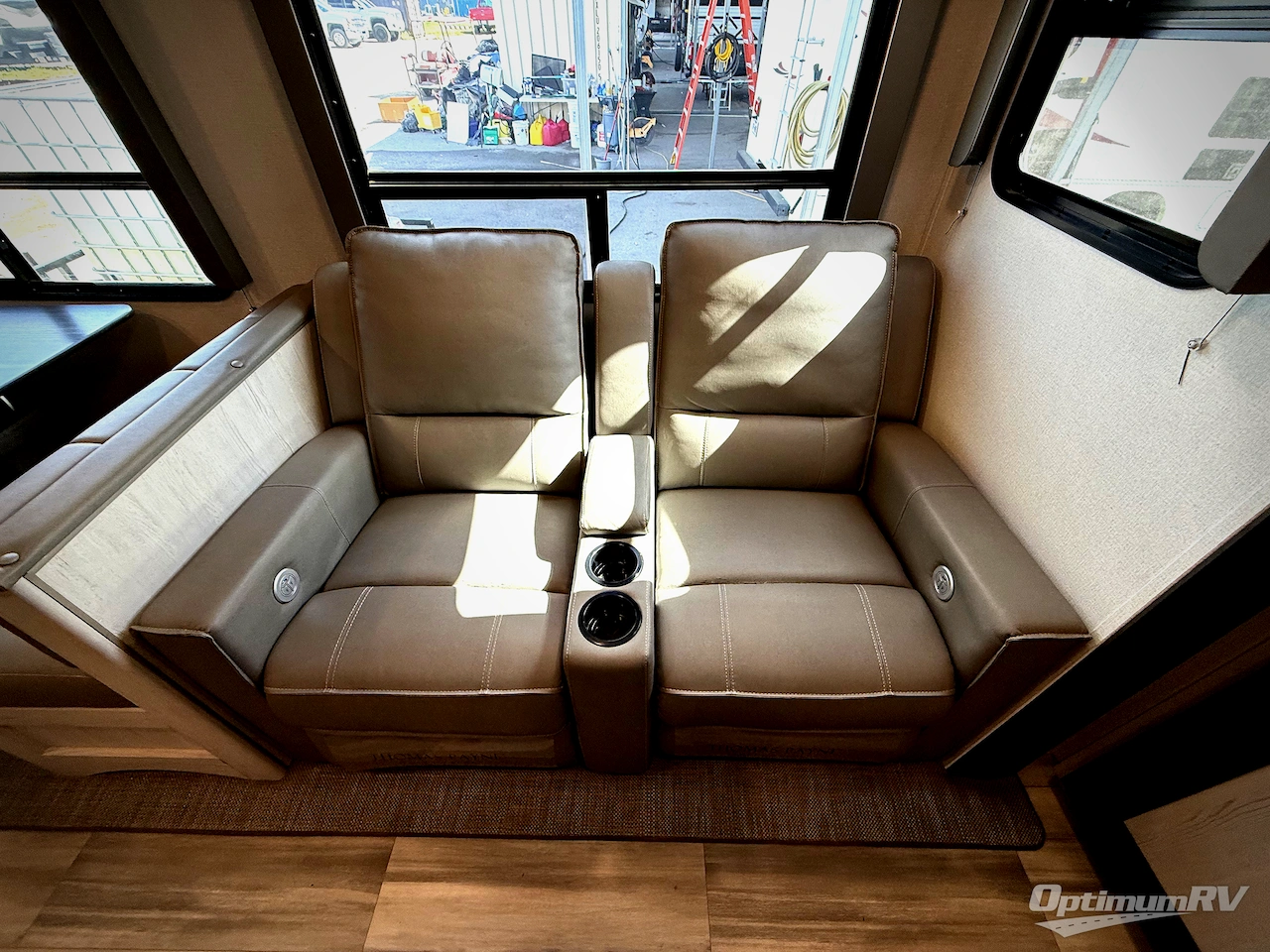 2023 Keystone Sprinter Limited 341BIK Photo 5