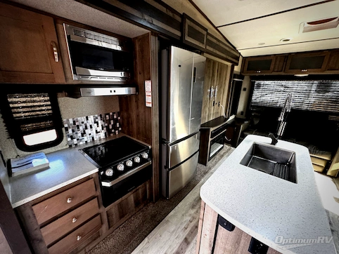 2020 Keystone Sprinter 3571FWLFT RV Photo 3