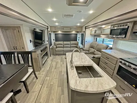2023 Coachmen Chaparral Lite 284RL RV Photo 2