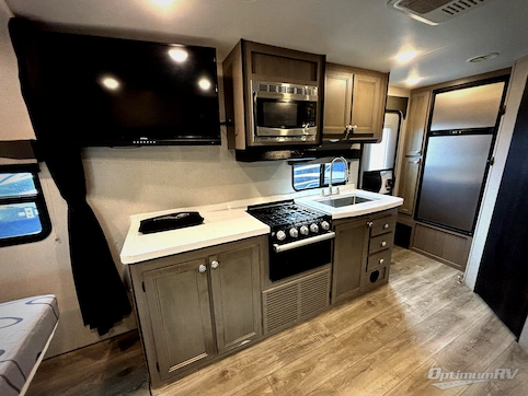 2021 Highland Ridge Mesa Ridge S-Lite ML212FB RV Photo 3