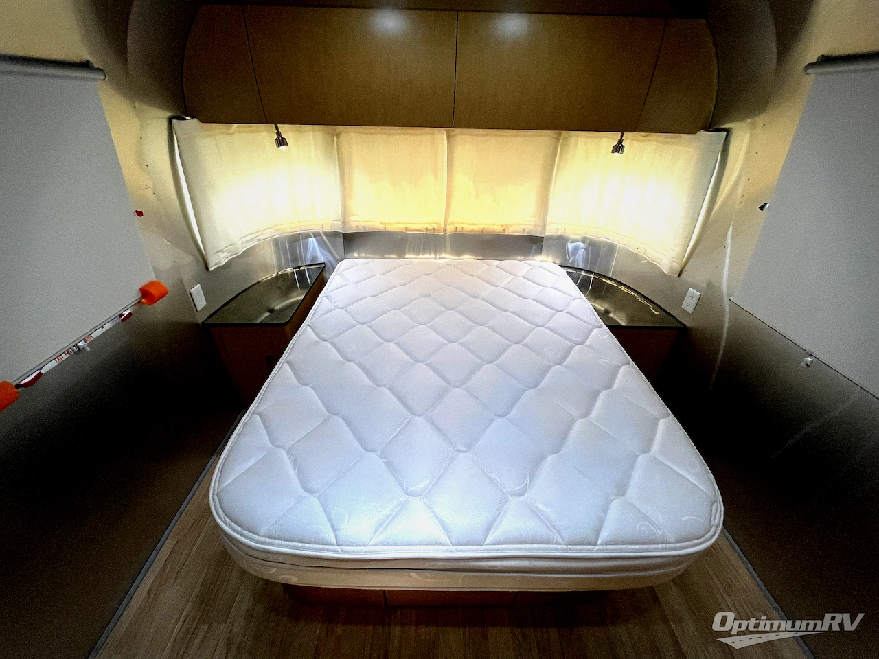 2015 Airstream Flying Cloud 27FB Photo 19
