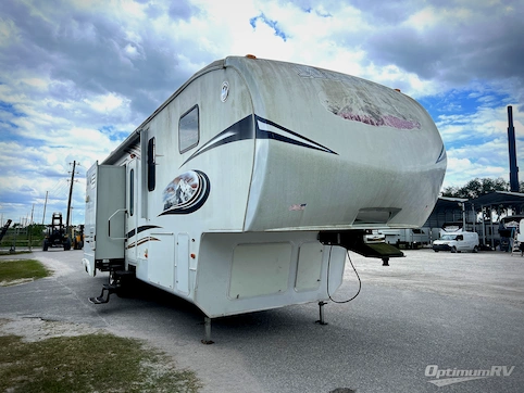 Used 2011 Keystone Mountaineer 346LBQ Featured Photo