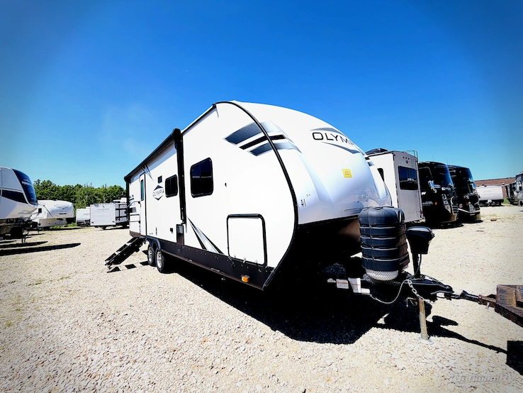 2023 Highland Ridge Range Lite 241BH RV Photo 1