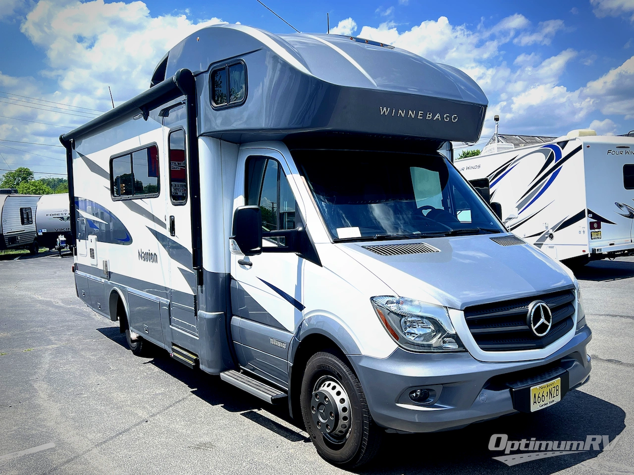 2018 Winnebago Navion 24D Photo 1