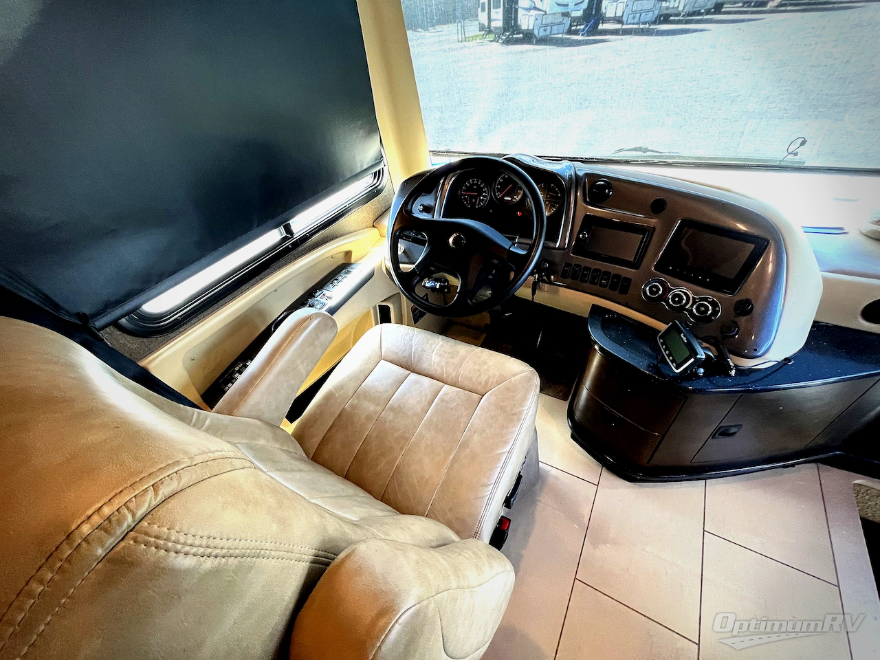 2017 Tiffin Allegro RED 38QRA Photo 16