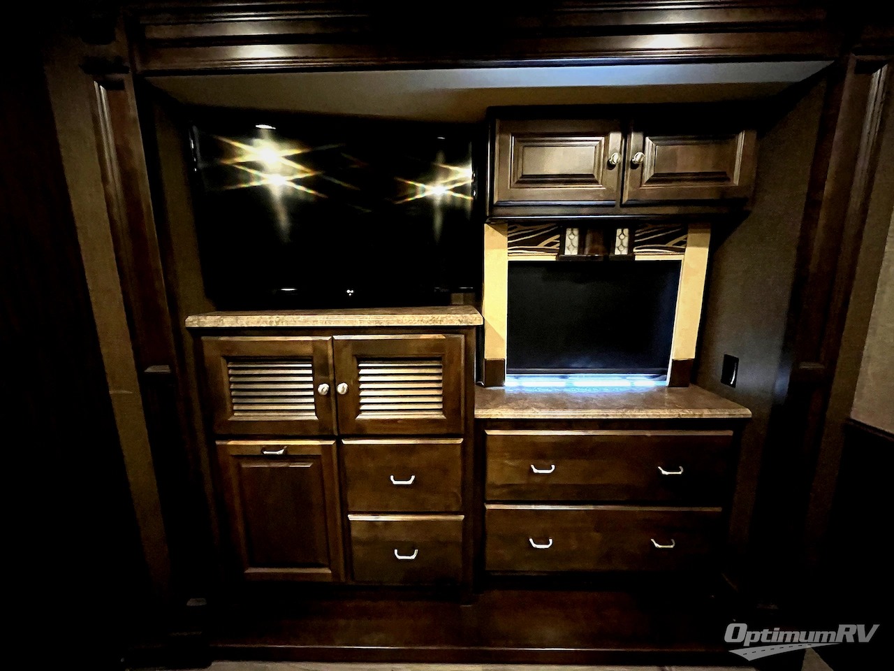 2017 Tiffin Allegro RED 38QRA Photo 23