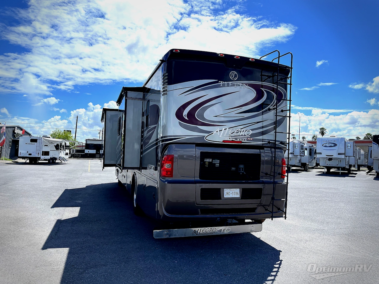 2017 Tiffin Allegro RED 38QRA Photo 3