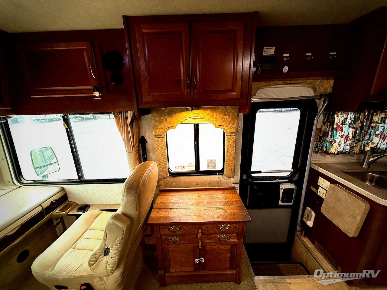 2008 Fleetwood Bounder 35E Photo 9