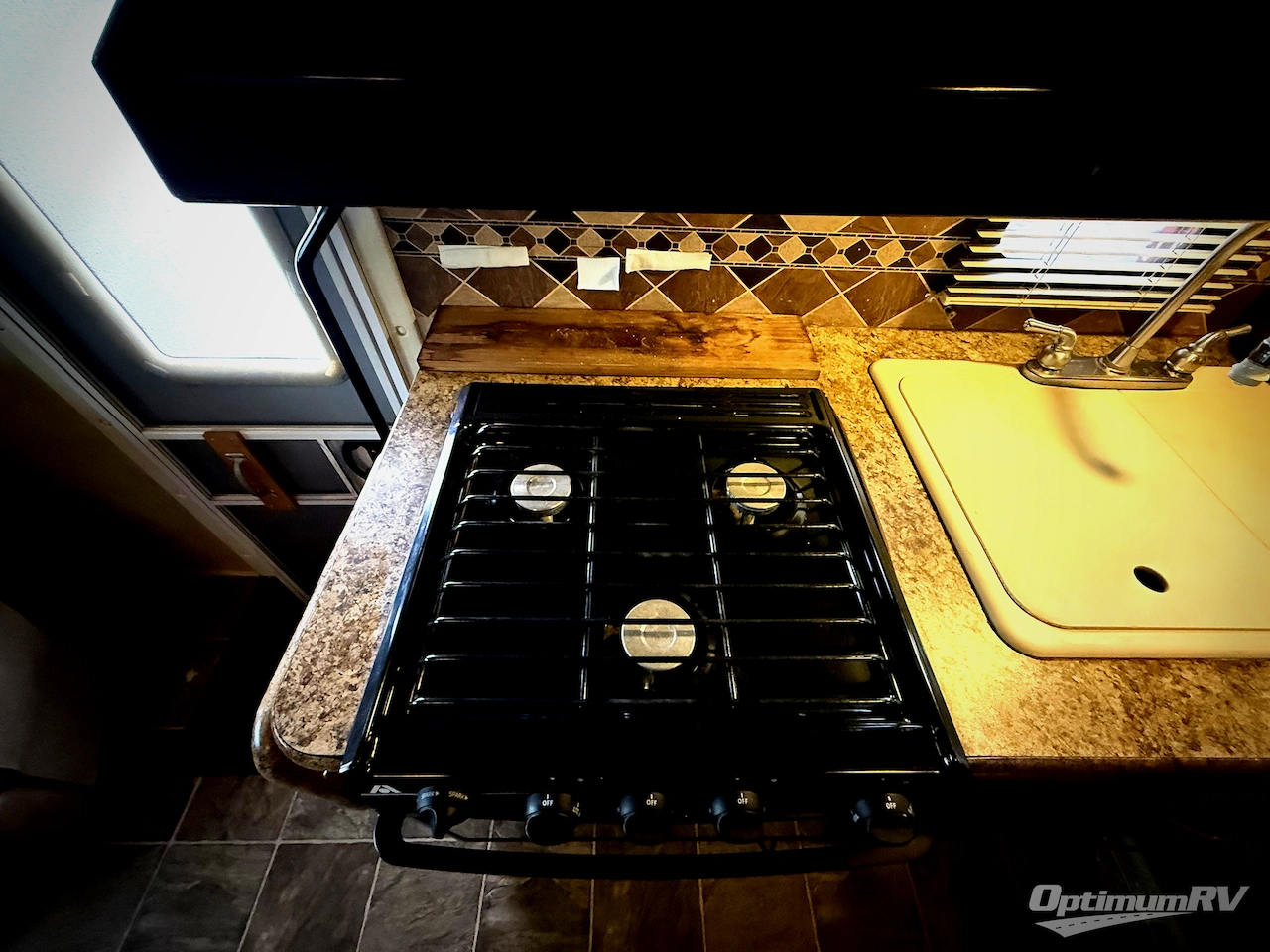 2013 Thor FREEDOM ELITE 23U Photo 9