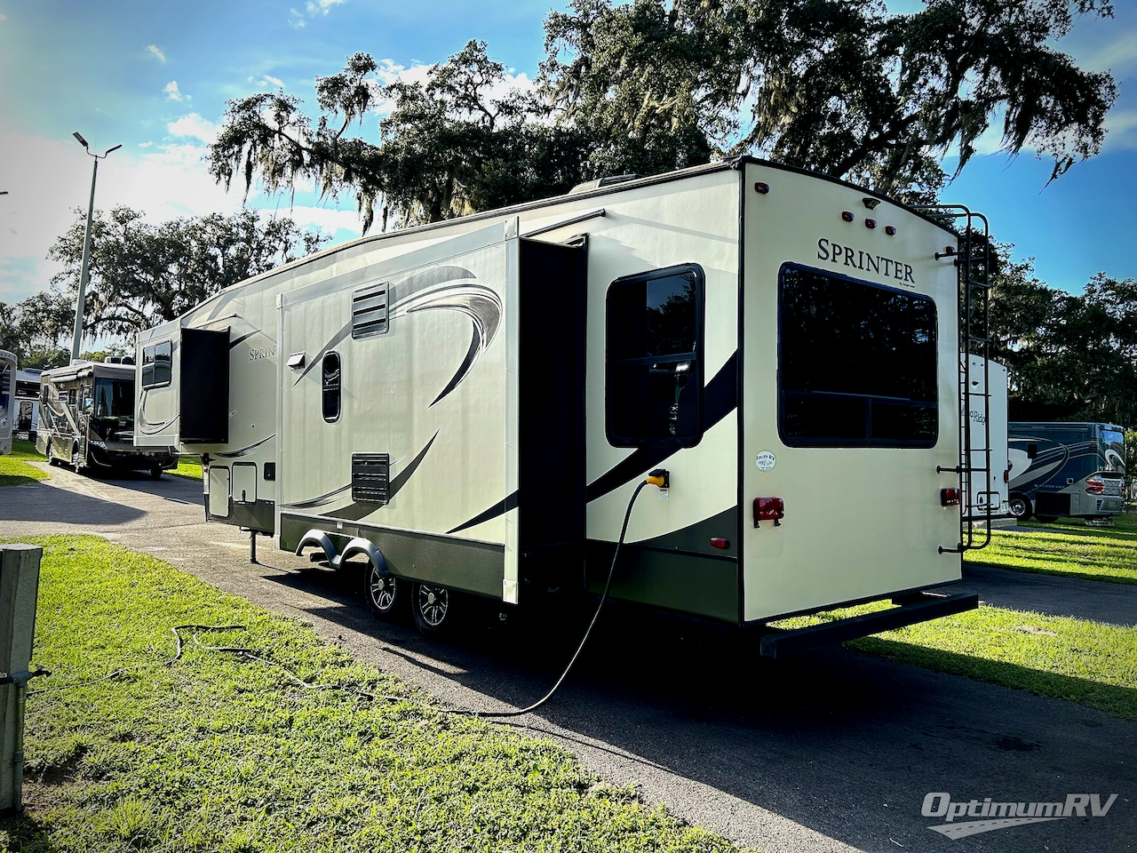 2017 Keystone Sprinter 297FWRLS Photo 3