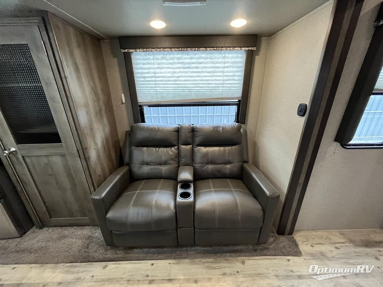2018 Keystone Sprinter 3551FWMLS Photo 8