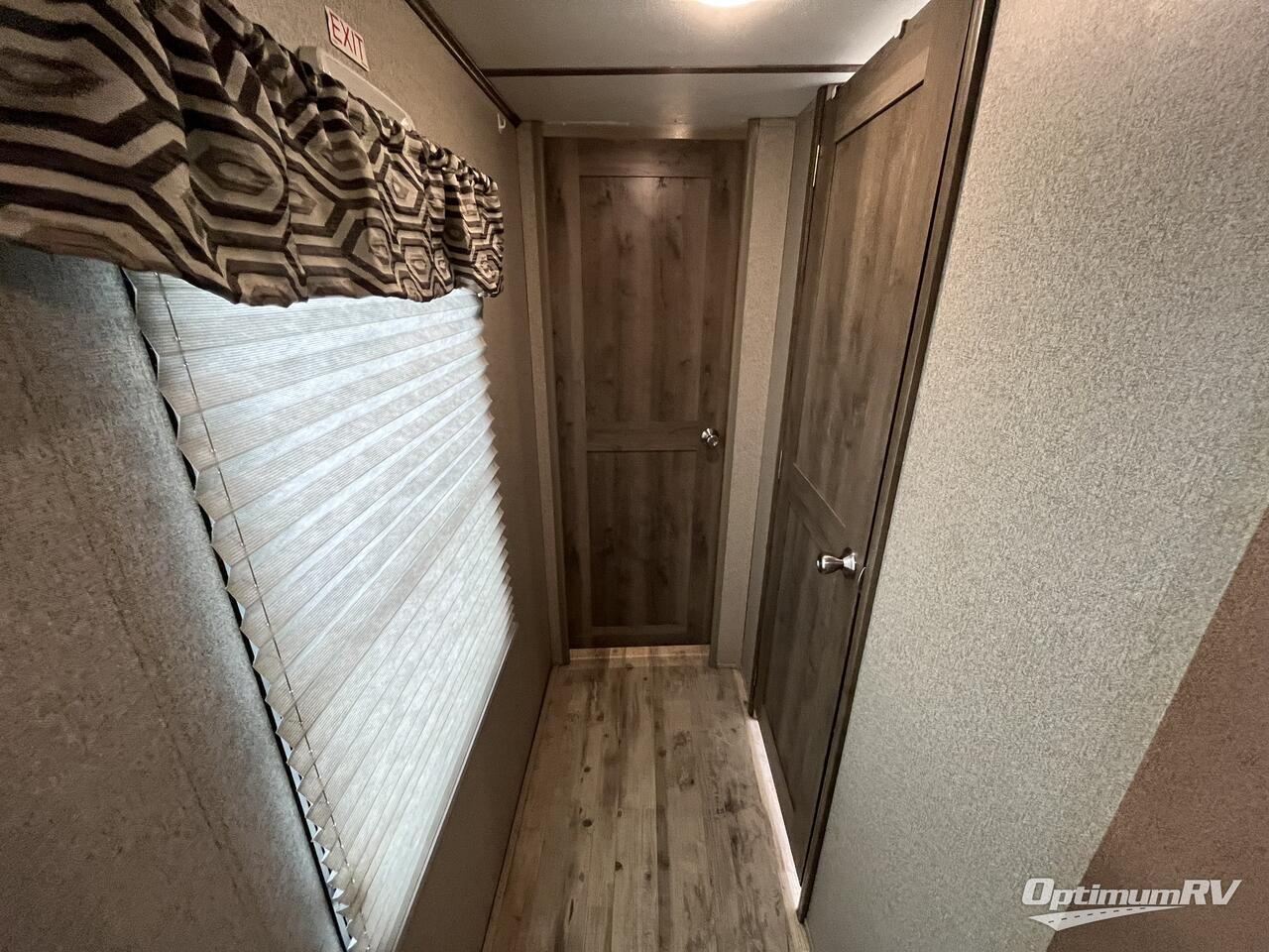 2018 Keystone Sprinter 3551FWMLS Photo 19