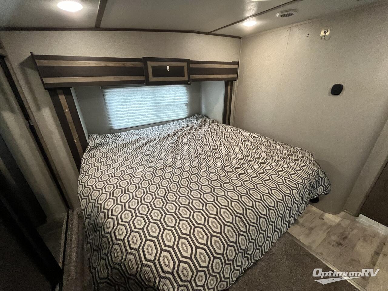 2018 Keystone Sprinter 3551FWMLS Photo 25