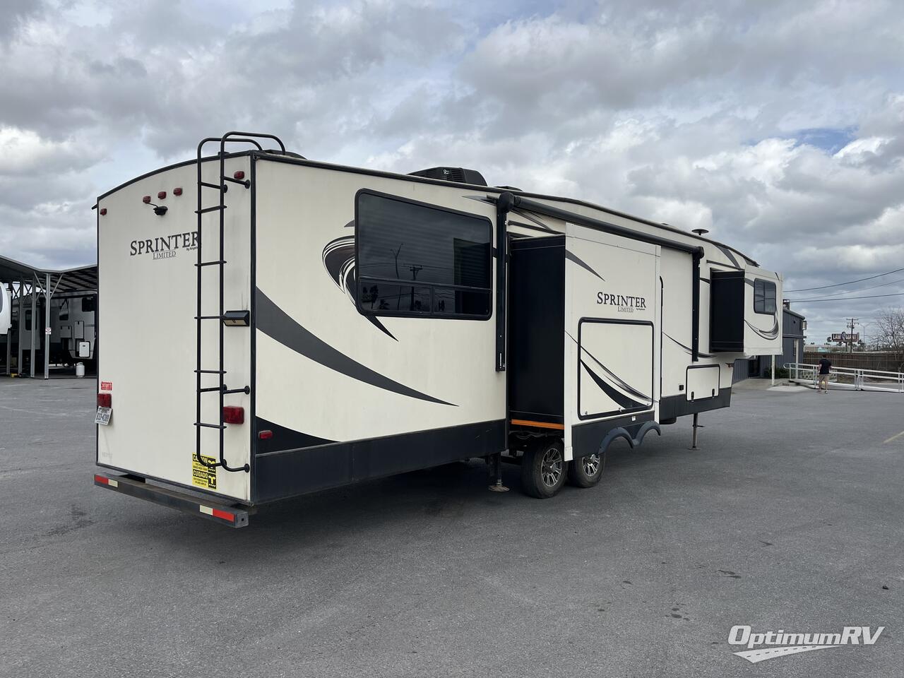 2018 Keystone Sprinter 3551FWMLS Photo 3
