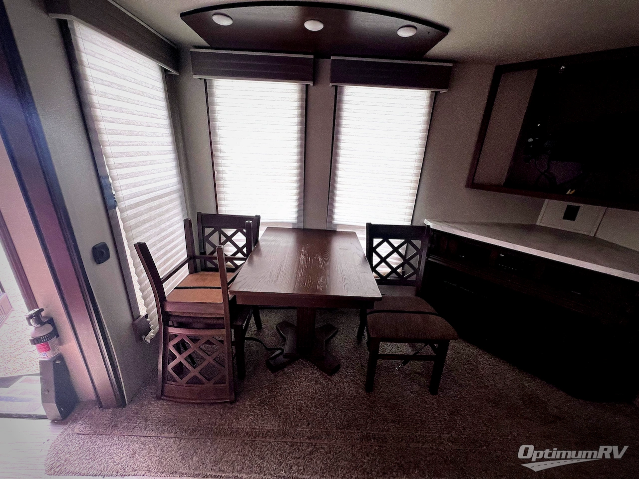 2018 Prime Time Crusader 319RKT Photo 11