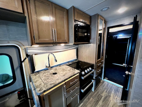 2022 Thor Outlaw 29J RV Photo 3