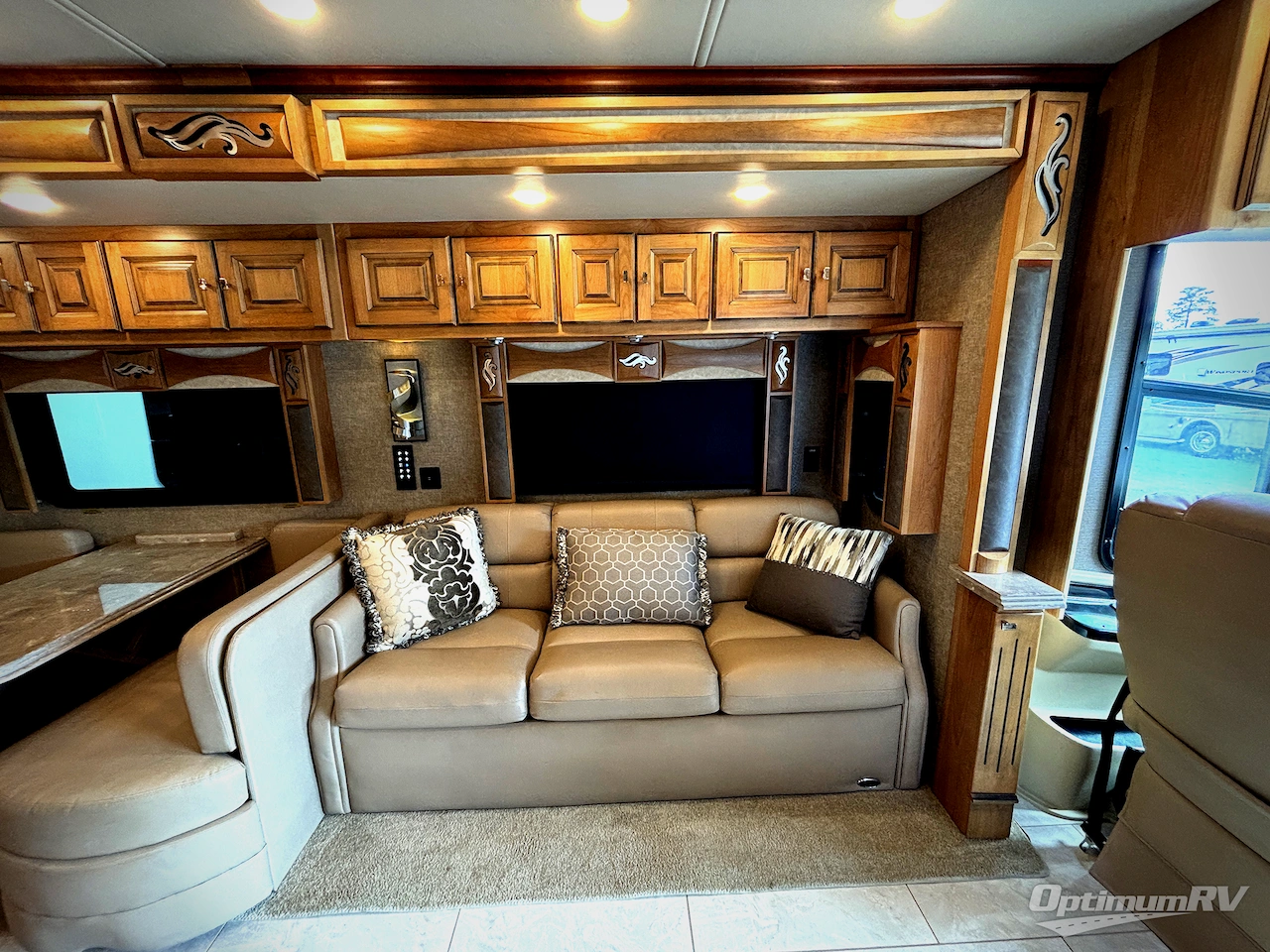 2018 Tiffin Phaeton 37 BH Photo 6