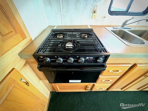 2000 Holiday Rambler Vacationer Vacationer RV Photo 3