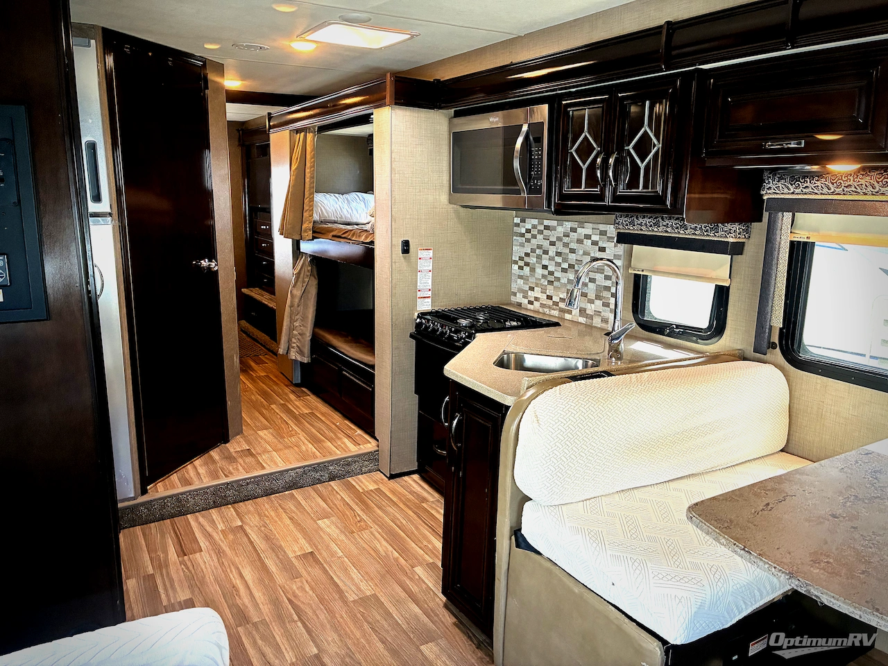 2017 Thor Quantum LF31 Photo 4